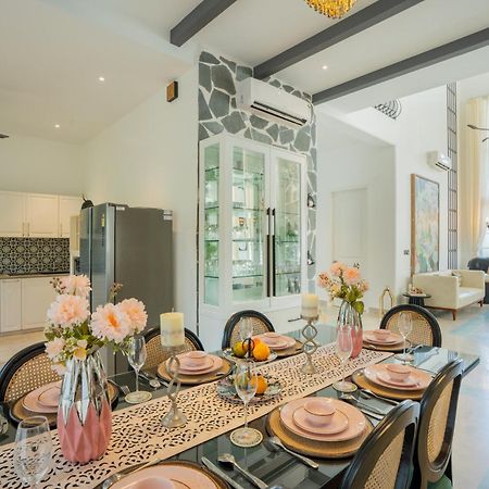 Elivaas 4 Bhk Villa With Pvt Pool & Jacuzzi-Yashgeet Siolim Buitenkant foto