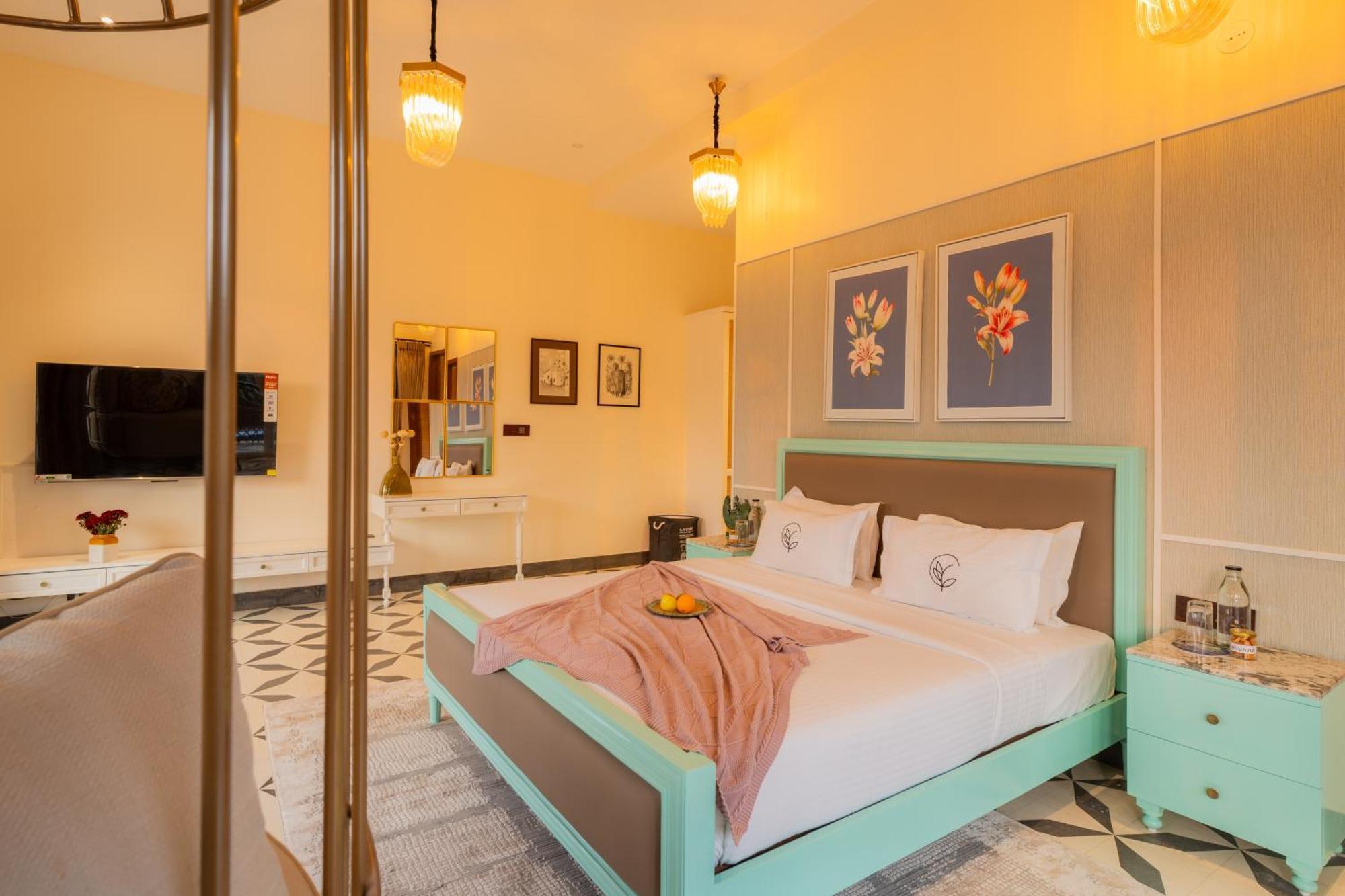 Elivaas 4 Bhk Villa With Pvt Pool & Jacuzzi-Yashgeet Siolim Buitenkant foto
