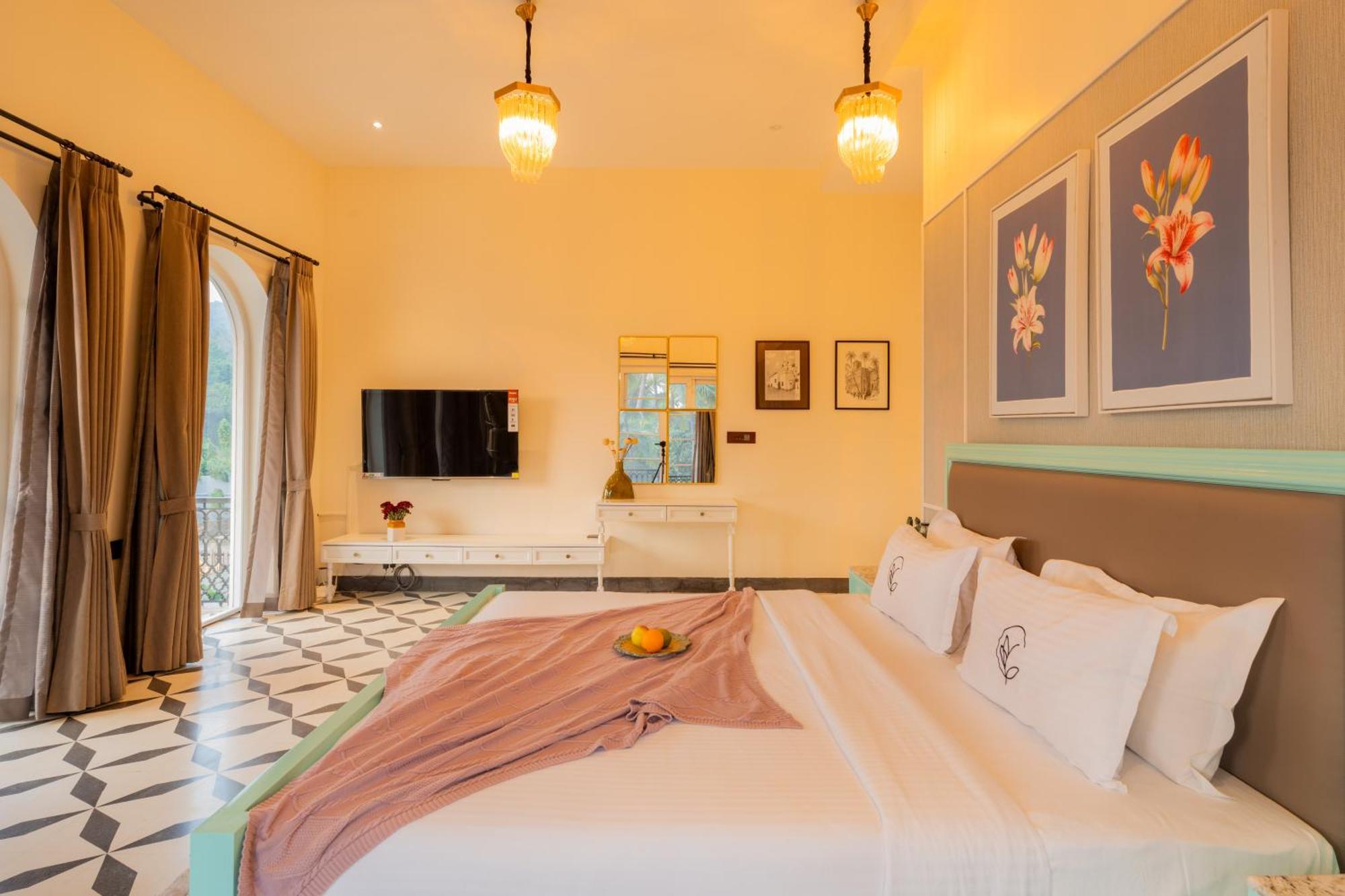 Elivaas 4 Bhk Villa With Pvt Pool & Jacuzzi-Yashgeet Siolim Buitenkant foto